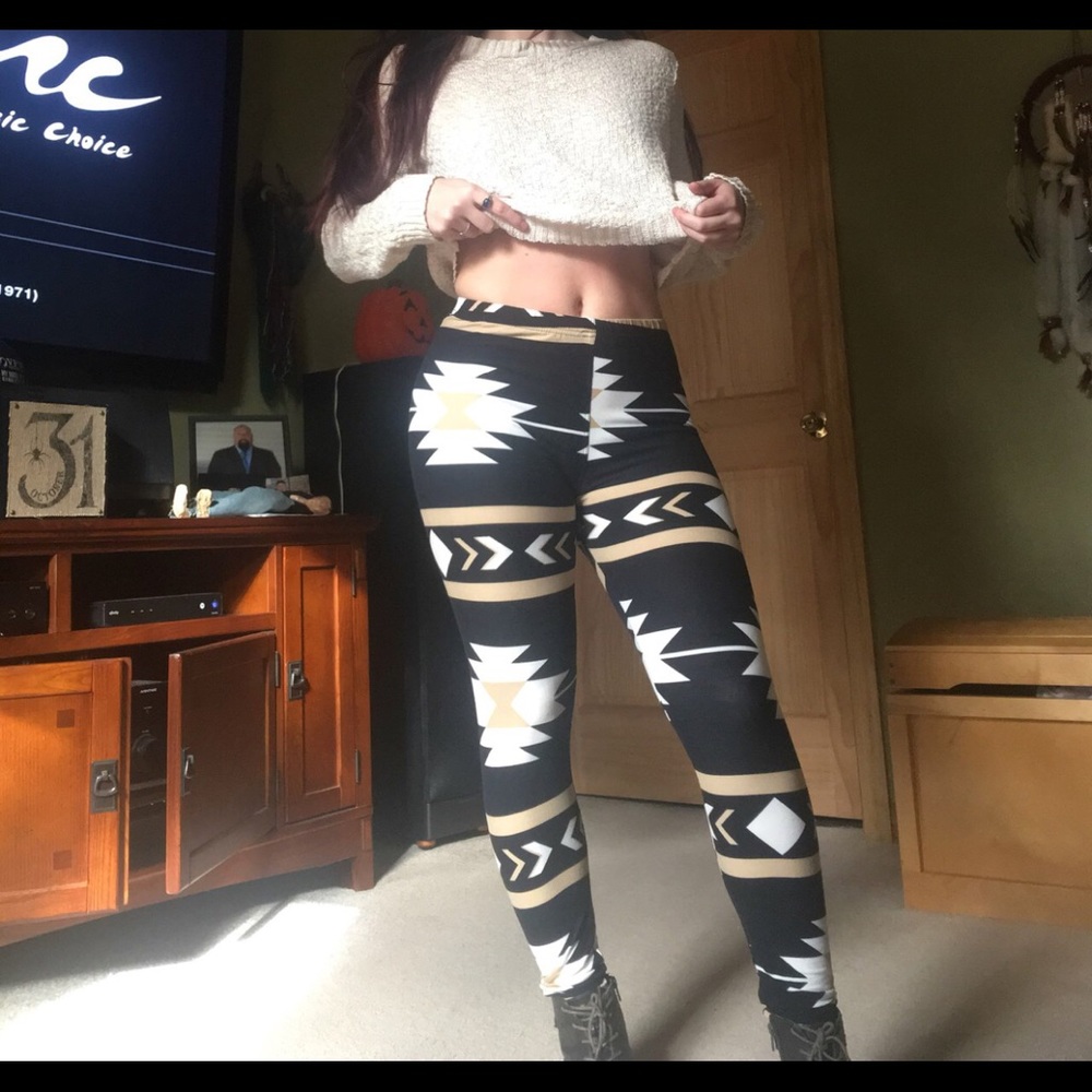 NATIVE AMERICAN PRINT SOFT LEGGINGS